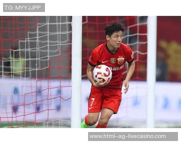 武磊在实况足球中的精彩表现与球迷互动引发热议 武磊在实况足球中的精彩表现与球迷互动引发热议