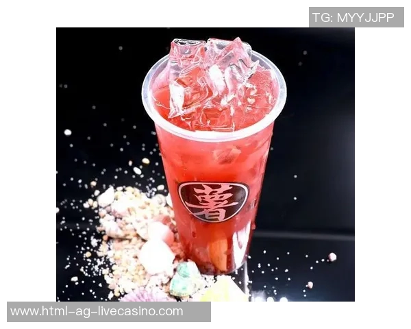 足球冰淇淋的奇妙结合让你在夏日尽享清凉与激情的双重体验 足球冰淇淋的奇妙结合让你在夏日尽享清凉与激情的双重体验